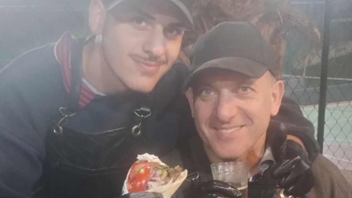 Θρήνος για τον 18χρονο - Ο νεαρός έπεσε νεκρός από τα πυρά ληστών την ώρα που...