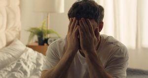 15 πράγματα που λένε οι γυναίκες και που συντρίβουν κρυφά την αυτοπεποίθηση ενός άνδρα