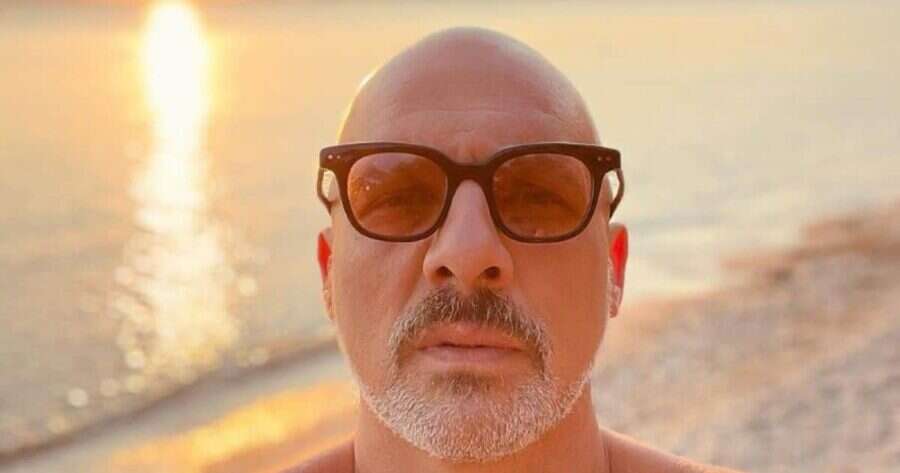 Νίκος Μουτσινάς: Στην φόρα η σχέση του με πασίγνωστο Έλληνα τραγουδιστή