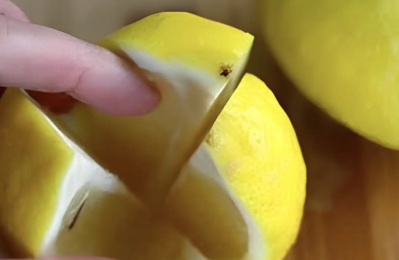 Κόψτε ένα λεμόνι στα τέσσερα και κρατήστε το στην κρεβατοκάμαρά σας όλη τη νύχτα – ο λόγος είναι εκπληκτικός