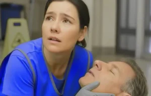 Φίλησε τον δισεκατομμυριούχο αφεντικό της για να του σώσει τη ζωή… Αλλά όταν άνοιξε τα μάτια του… κανείς δεν μπορούσε να πιστέψει τι είπε στη συνέχεια