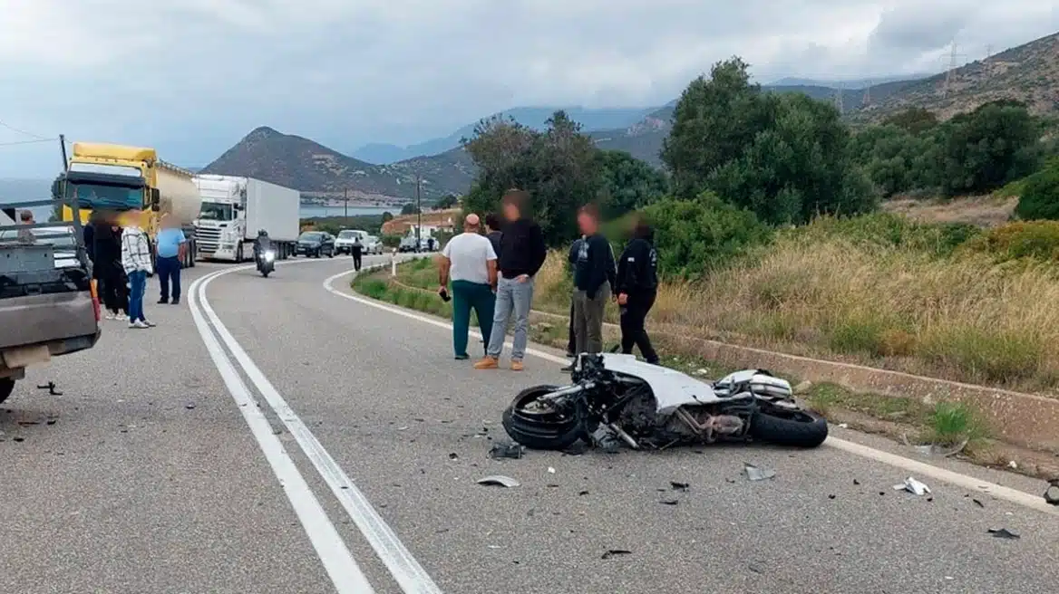 Αγροτικό παρέσυρε δύο μοτοσυκλέτες – Νεκρός 21χρονος, σοβαρά τραυματίας 37χρονος – Τραυματίσθηκε 14χρονος