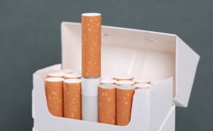 Πιο ακριβά από ποτέ τα τσιγάρα – Εκτοξεύεται η τιμή έως και 3 ευρώ πάνω