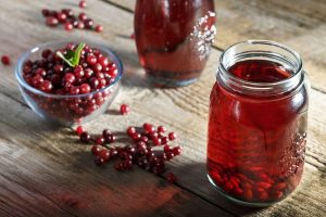 Φρούτα που Βοηθούν στη Φυσική Αντιμετώπιση των Ουρολοιμώξεων