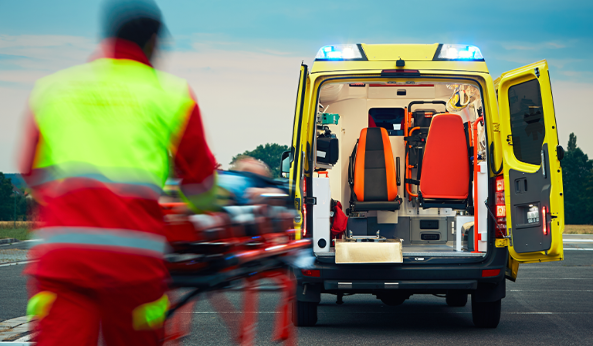 Μαθεύτηκε : Εσπευσμένα στο νοσοκομείο αγαπημένος ηθοποιός