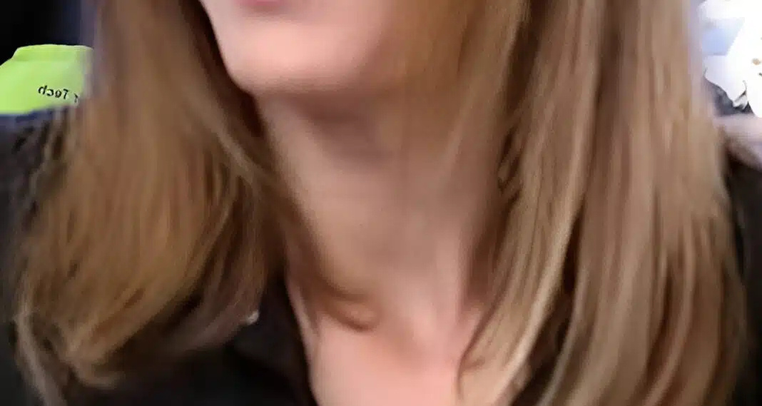 Αυτή είναι η γνωστή δημοσιογράφος που συνέλαβαν σε έλεγχο αλκοτέστ στην Αττική Οδό – «Θα σας τελειώσω» φώναζε στους αστυνομικούς