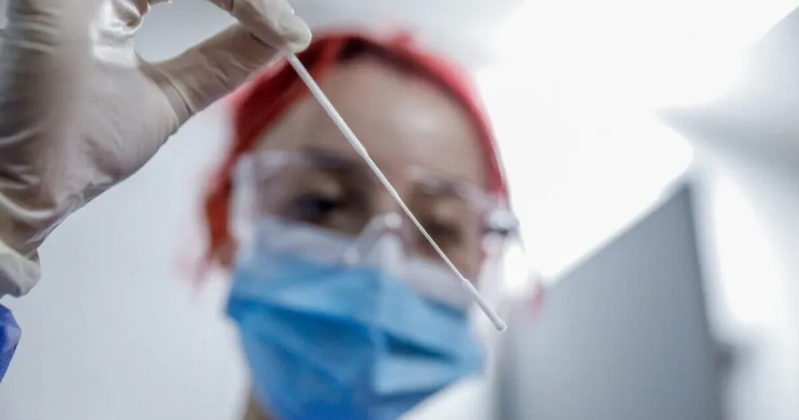 Εφιαλτική πρόβλεψη από το Ινστιτούτο Παστέρ: Η γρίπη των πτηνών μπορεί να προκαλέσει πανδημία χειρότερη του κορονοϊού