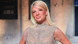 Ανnσυxία για Φαίη Σκορδά – Η φωτoγραφία από την κλινική και το πρόβλnμα υγείας της