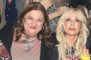 Ελισάβετ Κωνσταντινίδου: «Η Βίσση είναι η κοπέλα μου. Τα έχουμε»