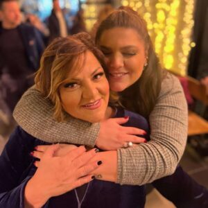 Βίκυ Σταυροπούλου: Οι ευχές για τα γενέθλια της κόρης της, Δανάης Μπάρκα – «Είσαι το ομορφότερο τραγούδι της ζωής μου»