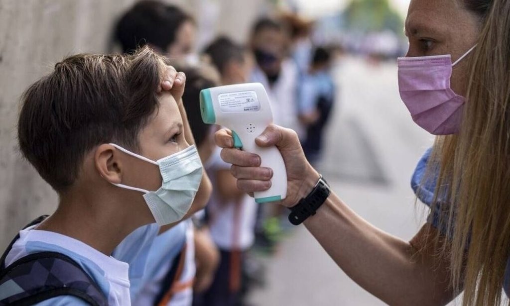 Παγκόσμιος συναγερμός: Πέρασε στον άνθρωπο ο Η5Ν5 – Ποια είναι τα συμπτώματα