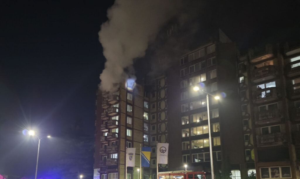 ΣΟΚ: ΤΕΡΑΣΤΙΑ ΦΩΤΙΑ ΣΕ ΓΗΡΟΚΟΜΕΙΟ – 15 ΝΕΚΡΟΙ