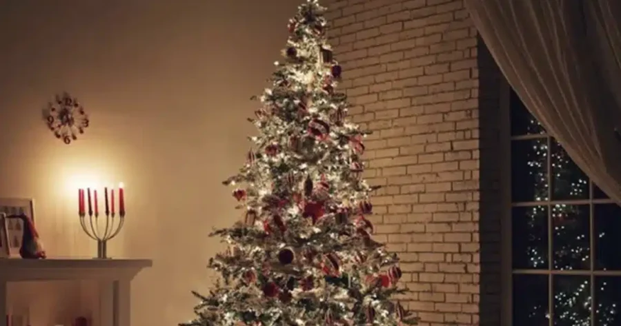 Αντίο στο κλασικό δέντρο: Το φωτιστικό από τα Zara Home που γίνεται το νέο κομψό χριστουγεννιάτικο décor