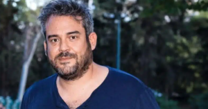 Θρήνος για τον Πυγμαλίωνα Δαδακαρίδη – Πέθανε ο πατέρας του