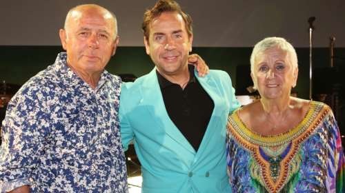 “Εσύ μας έλειπες” Η αδερφή του Γιώργου Μαζωνάκη παίρνει θέση για τις καταγγελίες