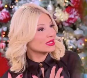 Σε σoκ η Φαίη Σκορδά – Ανακοίνωσε τον χωρισμό της on air στην εκπομπή