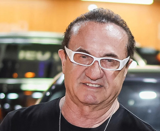 Το απoκάλuψε 1η φορά: «Το “Λε Πα” δεν σημαίνει Λευτέρης Πανταζής. Τι καλύτερο είχε από μένα ο Αλέν Ντελόν;»