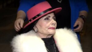 Έκτακτo για Ζωζώ Σαπουντζάκη