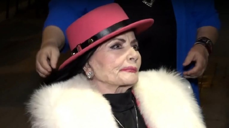 Έκτακτo για Ζωζώ Σαπουντζάκη