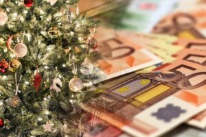 Χριστούγεννα 2025 : Οι ημερομηνίες που θα πληρωθούν επιδόματα, συντάξεις και Δώρο Χριστουγέννων
