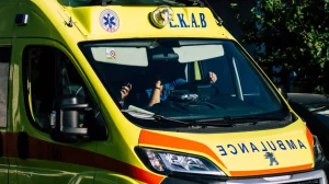 ΕΠΕΣΕ ΑΠΟ ΤΟ ΜΠΑΛΚΟΝΙ ΜΕΤΑ ΑΠΟ ΑΥΤΑ ΠΟΥ ΜΑΘΕΥΤΗΚΑΝ