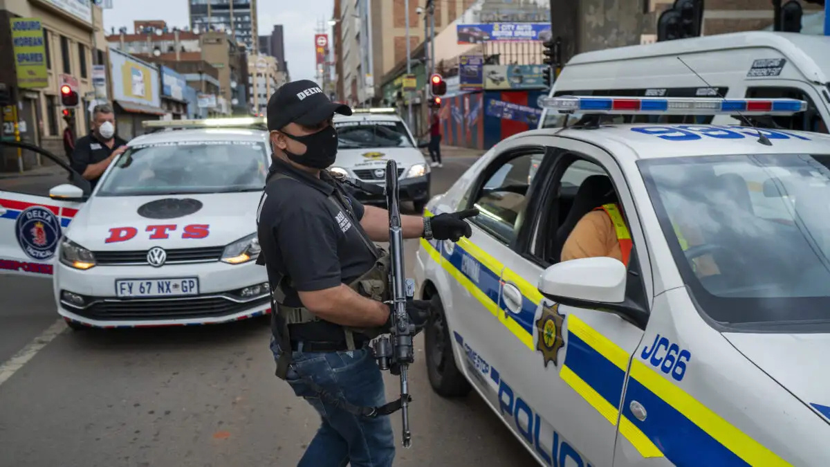 Μακελειό σε ξενοδοχείο – 11 νεκροί από πυροβολισμούς