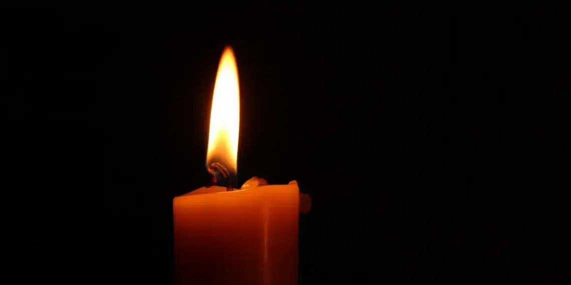 Νεκpή γνωστή παρουσιάστρια. Καλό ταξίδι ψυχή μου, ήσουν τόσο νέα