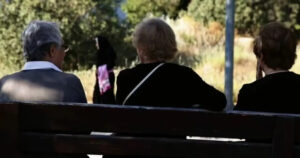 Tpισευτυχισμένοι οι άνω των 60 στη χώρα μας