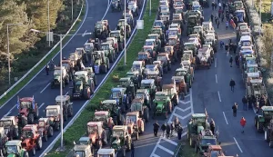 Οι αγρότες κλείνουν επ’αόριστον την Εθνική Αντιρρίου – Ιωαννίνων