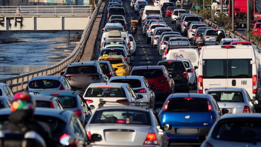 Αντίστροφη μέτρηση για τα τέλη κυκλοφορίας 2026: Ποιά θα είναι τελικά η ημερομηνία εξόφλησης – Τι προβλέπεται για τα πρόστιμα