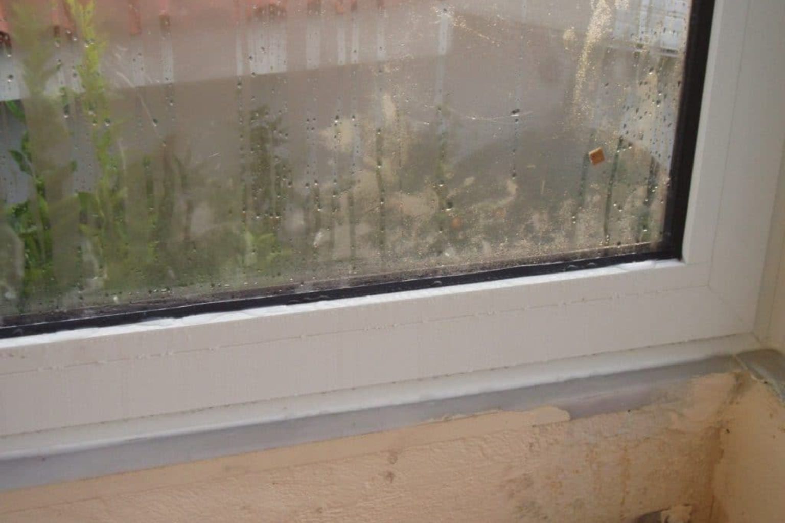 Το άγνωστο κουμπί στο παράθυρο σας για να το ρυθμίσετε σε «χειμερινή λειτουργία» και να ζεστάνετε το σπίτι σας χωρίς κόστος