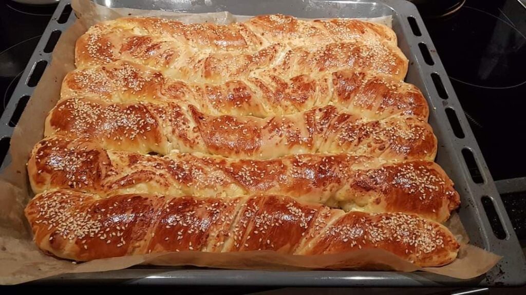 Τυροστριφταρια της Γκολφως αφράτα με την πιο εύκολη ζύμη