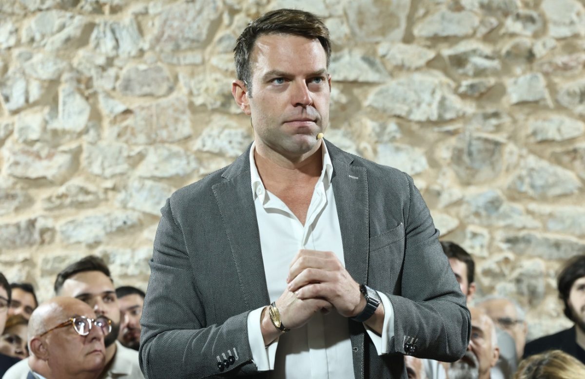 ΒΟΜΒΑ ΚΑΣΣΕΛΑΚΗ – ΑΠΟΧΩΡΕΙ ΑΠΟ ΤΗΝ ΠΟΛΙΤΙΚΗ; Η ΑΝΑΚΟΙΝΩΣ