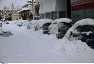 Χιόνι και μέσα στην πόλη: Η εβδομάδα του Δεκέμβρη που θα κάνει βαρύ χειμώνα