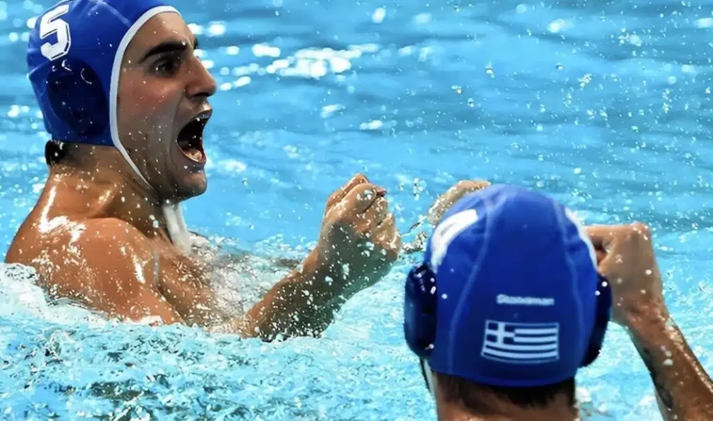 ΘΡΙΑΜΒΟΣ ΓΙΑ ΤΗΝ ΕΛΛΑΔΑ