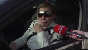 “Κατέρρευσε” η Λίτσα Πατέρα μπροστά στη κάμερα: «Τρέμουν τα χέρια μου, είμαι άρρωστη»