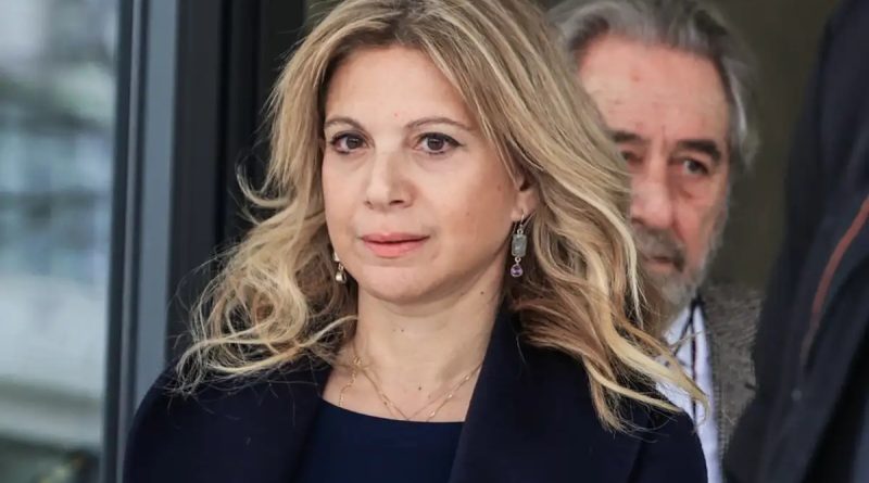 Στο πλευρό της Καρυστιανού ο πιο πλούσιος Έλληνας βουλευτής – Αυτός είναι