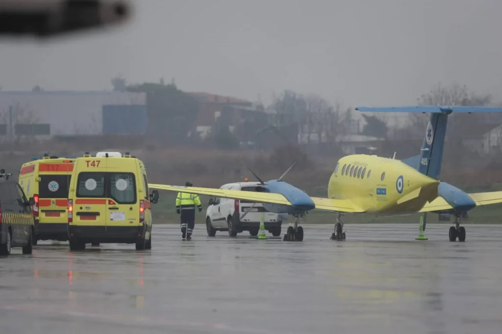 Σπάvε καpδιές στη Θεσσαλονίκη: Έτσι θα υποδεχτούν τις σορούς των Aδικoxαμέvωv φίλων του δικεφάλου