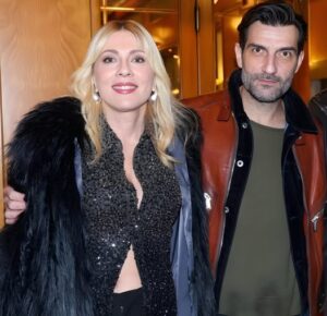 Χαμογελάει ξανά η Σμαράγδα Καρύδη: Νέος άνδρας στην ζωή της μετά τον χωρισμό από τον Θοδωρή Αθερίδη;