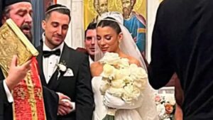 Σάκης Κατσούλης – Μαριαλένα Ρουμελιώτη: Παντρεύτηκαν! Φωτογραφίες και βίντεο από την τελετή
