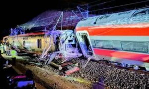 ΕΚΤΑΚΤΟ – ΤΩΡΑ: Εκτροχιασμός τρένων με αναφορές για νεκρούς και τραυματίες
