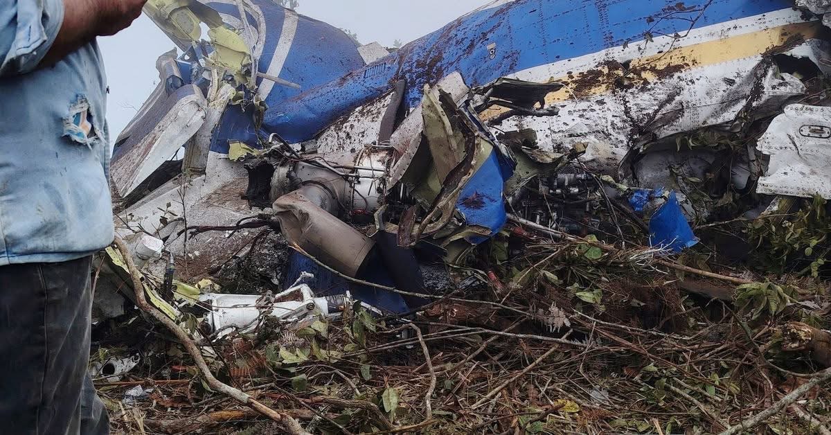 Συνετρίβη αεροπλάνο – Στους 15 οι νεκροί – Μεταξύ τους πολιτικός και υποψήφιος βουλευτής