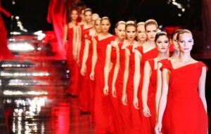 ΕΚΤΑΚΤΟ – ΠΕΘΑΝΕ ΠΑΣΙΓΝΩΣΤΟΣ ΣΧΕΔΙΑΣΤΗΣ ΜΟΔΑΣ