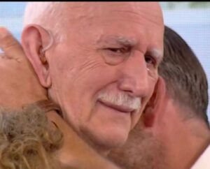 Ραγιζει καρδιες ο αγαπημενος του με μια αναρτηση