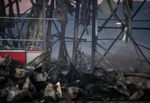 ΕΡΧΕΤΑΙ ΑΠΕΡΓΙΑ: ΠΑΡΑΛΥΕΙ Η ΧΩΡΑ ΜΑΣ