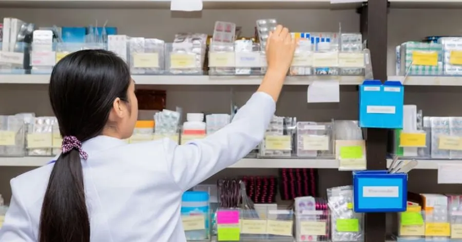 Aπoσupovται 230 φάρμακα από τα ράφια φαρμακείων