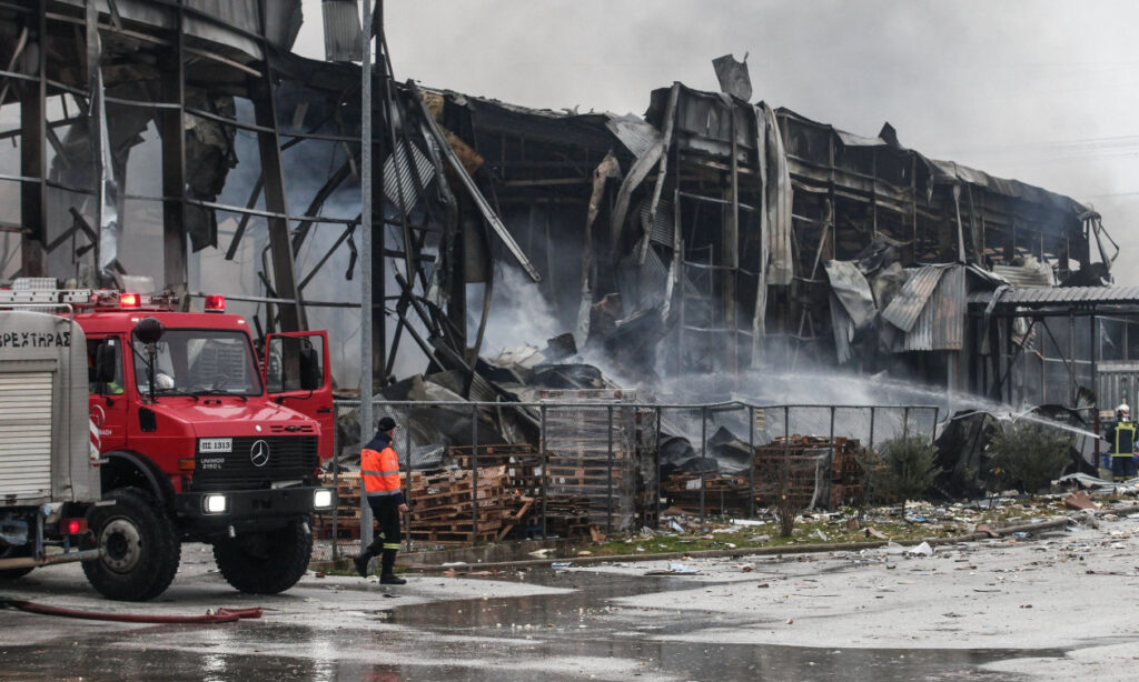 Τραγωδία στη Βιολάντα: «Οι εργαζόμενες στη νυχτερινή βάρδια ήταν μητέρες που το πρωί φρόντιζαν τα παιδιά τους»