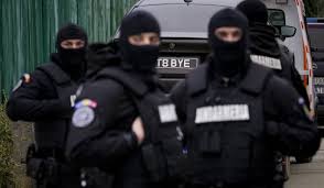 ΤΟ ΣΥΝΘΗΜΑ: ΝΑ ΓΙΑΤΙ ΤΟ ΜΙΝΙ ΒΑΝ ΤΟΥ ΠΑΟΚ ΕΣΤΡΙΨΕ ΑΡΙΣΤΕΡΑ ΠΡΙΝ ΤΗΝ ΣΥΓΚΡΟΥΣΗ