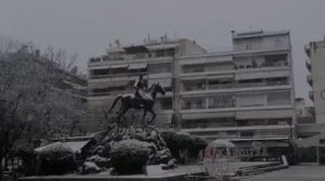 ΕΚΤΑΚΤΟ Τώρα: Ξεκίνησε να χιονίζει – Δείτε που και βίντεο