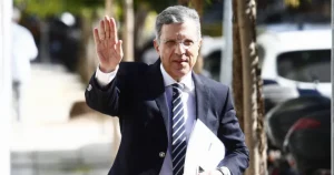 ΜΑΛΛΙΑ ΚΟΥΒΑΡΙΑ ΣΤΗΝ ΝΔ: ΤΙ ΕΓΙΝΕ ΜΕ ΤΟΝ ΓΙΩΡΓΟ ΑΥΤΙΑ